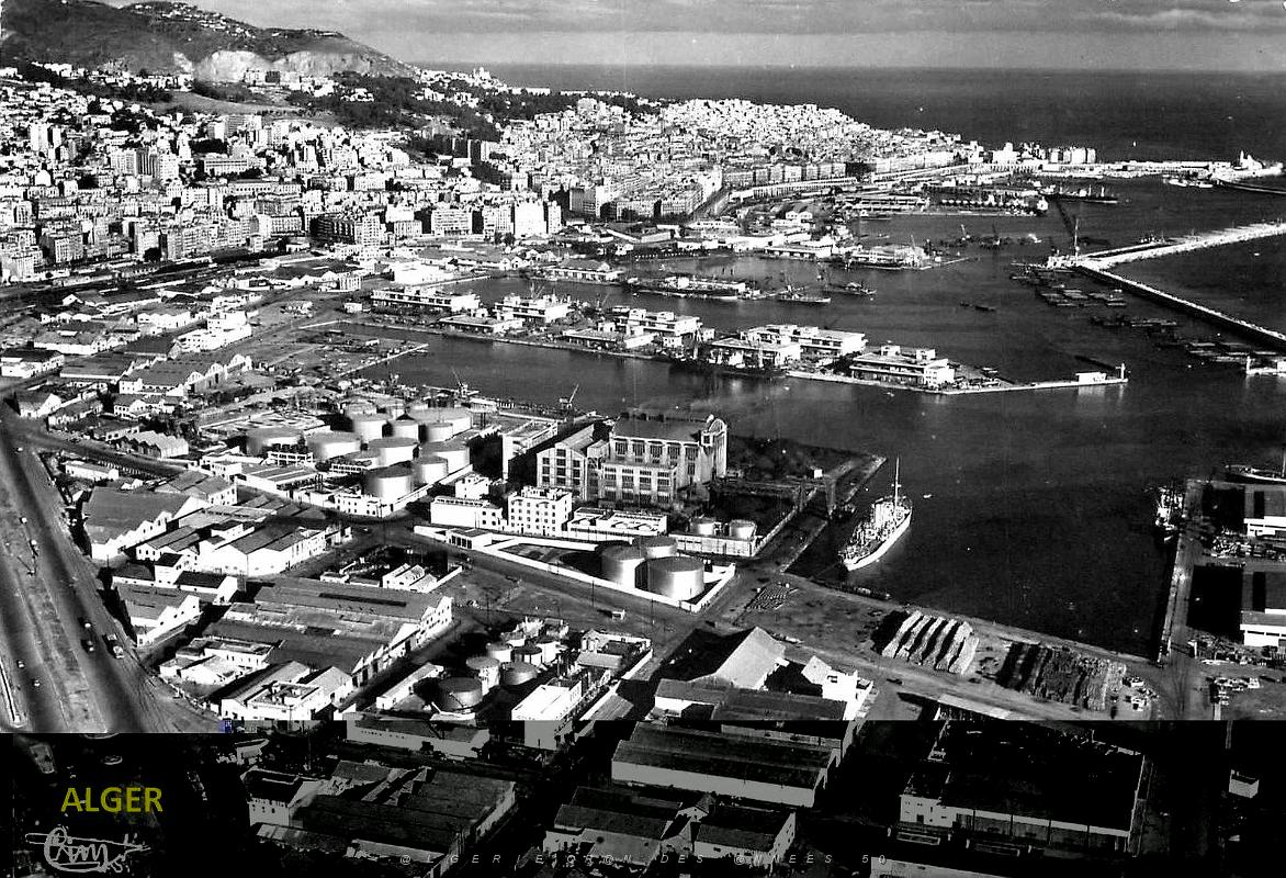 Alger - Vue generale du port.jpg